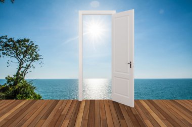 Açılış kapının arkasında manzara