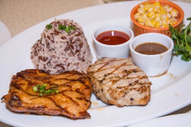 Tavuk Pirzola plaka ile