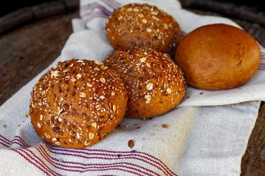 bir masa örtüsü zengin rulo