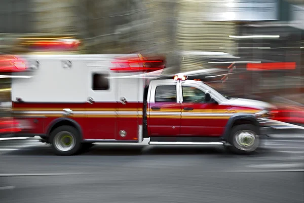 Ambulance on emergency call — Stock Photo, Image