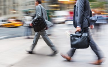 Grup iş adamları sokak