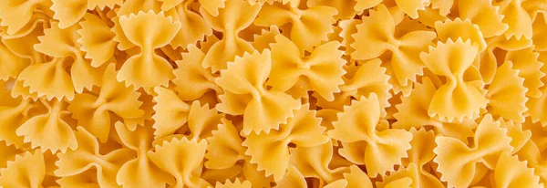 Raw Dry Uncooked Farfalle Pasta Spaghetti Noodle White Bowl Wooden — Stock Photo, Image