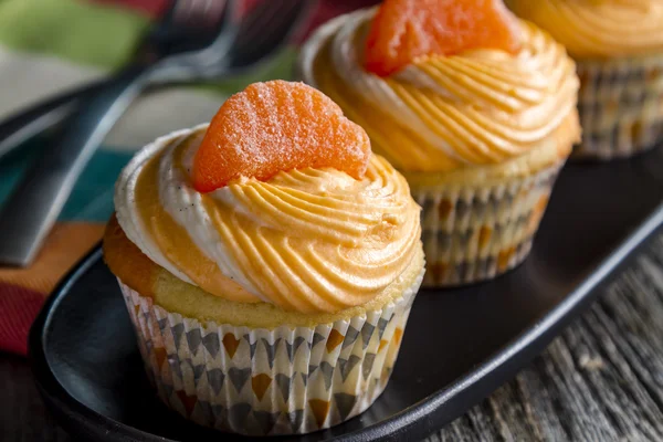 Orange Vanilla Bean virvlade Cupcakes — Stockfoto