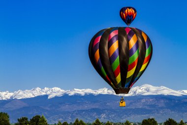 Kayalık dağ sıcak hava balon Festivali