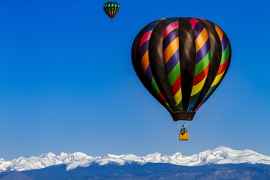 Kayalık dağ sıcak hava balon Festivali