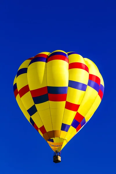 Kayalık dağ sıcak hava balon Festivali — Stok fotoğraf