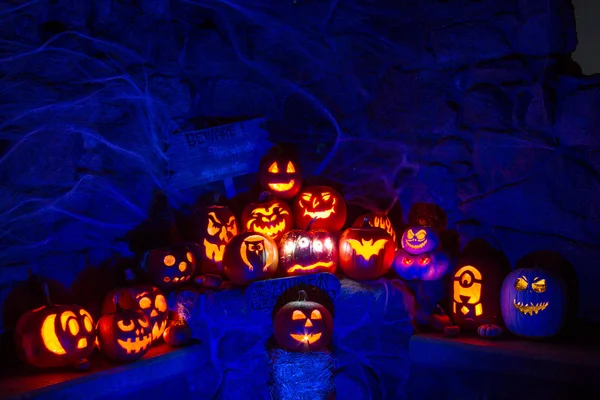 Candle Lit Halloween Pumpkins — Stock Photo, Image