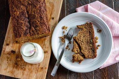 taze pişmiş kabak ve tarçınlı ekmek