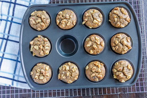 Noz de banana e muffins de semente de chia — Fotografia de Stock