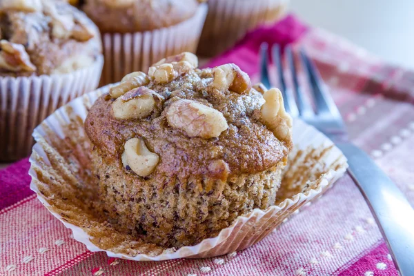 Noz de banana e muffins de semente de chia — Fotografia de Stock