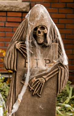 Cadılar Bayramı kafatasları ve dekorasyon