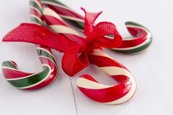 Canas de caramelo de Navidad y palitos de menta — Foto de Stock