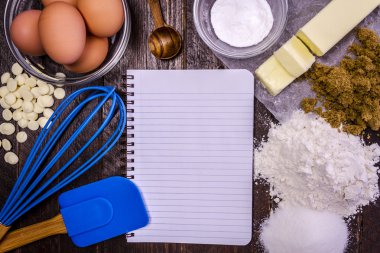 Yukarıdan fırın malzemeleri