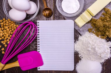 Yukarıdan fırın malzemeleri