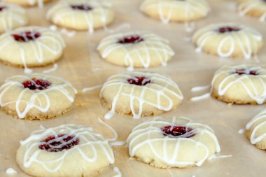 Ahududu parmak kurabiye yapma