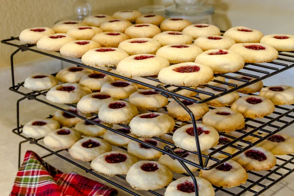 Making of Raspberry Thumbprint Cookies — Stock Photo, Image
