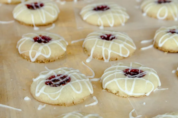 Making of Raspberry Thumbprint Cookies — Stock Photo, Image