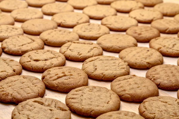 Mogyoróvaj cookie-k készítése — Stock Fotó