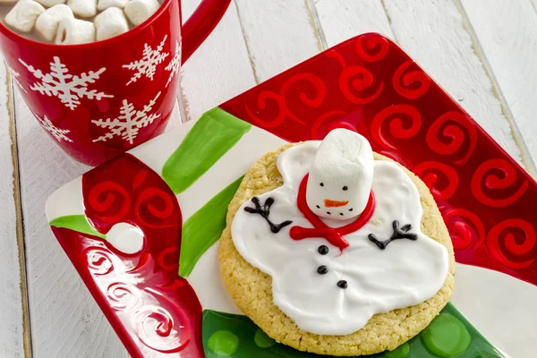 Topirea oamenilor de zăpadă cookie-uri decorate cu zahăr — Fotografie, imagine de stoc