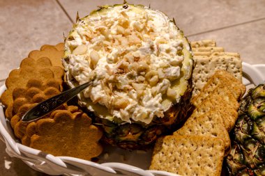 Taze ananas ve tost Hindistan cevizi Dip
