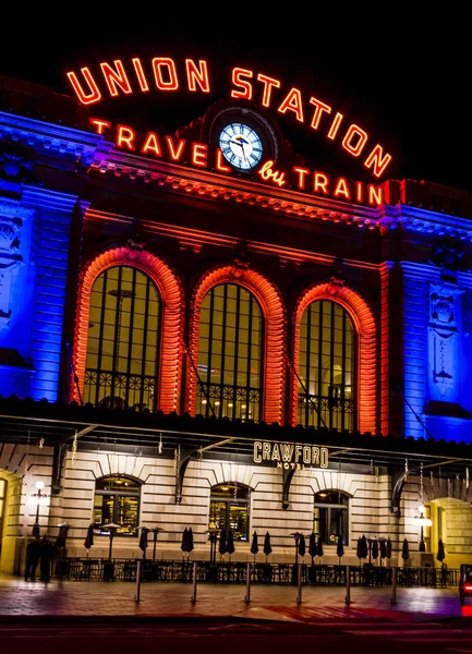 Denver union station in orange und blau — Stockfoto