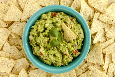 Taze ev yapımı tıknaz Guacamole DIP