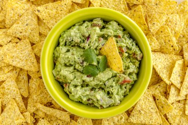 Taze ev yapımı tıknaz Guacamole DIP