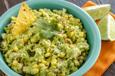 Taze ev yapımı tıknaz Guacamole DIP
