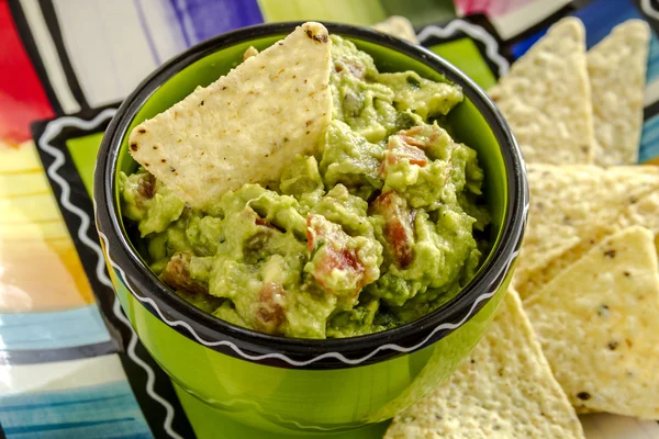 Fresh Homemade Chunky Guacamole Dip — Stock Photo, Image