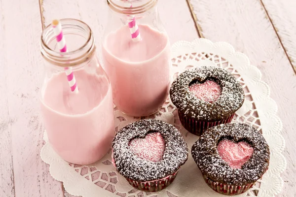 San Valentino cuore ritaglio Cupcakes — Foto Stock