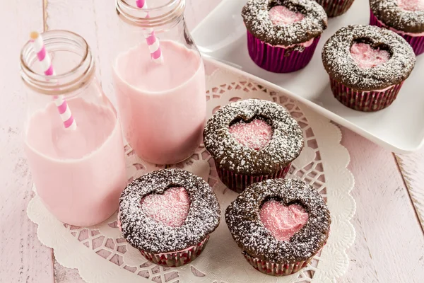 San Valentino cuore ritaglio Cupcakes — Foto Stock