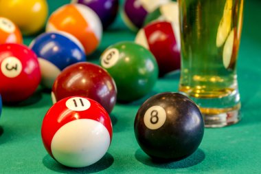 Yerel Tavern Bar ve ızgara gıda