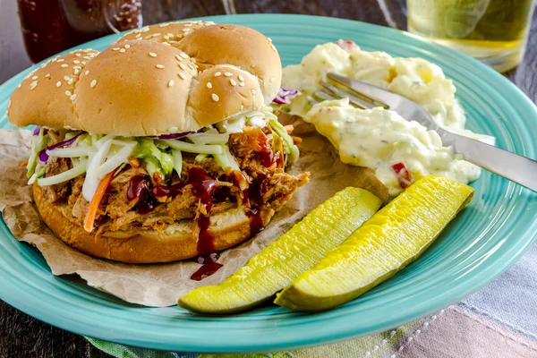 Sándwiches de cerdo tirado de barbacoa —  Fotos de Stock