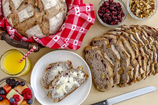 Fresh Baked Cranberry Walnut Bread — Stock Photo, Image