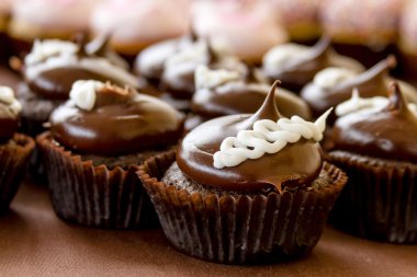 Ekranda çeşitli Cupcakes