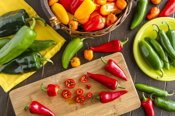 Hot Sweet and Chili Pepper Varieties — Stock Photo, Image