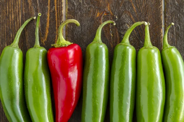 Quente doce e pimenta variedades de pimenta — Fotografia de Stock