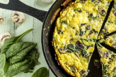 Ispanaklı mantarlı ve yumurta Frittata