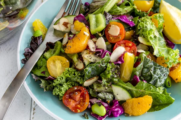 Super natuurvoeding vegetarische salade — Stockfoto