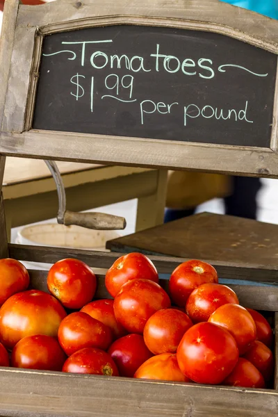 Fresh Produce at Local Farmstand — Stock Photo, Image