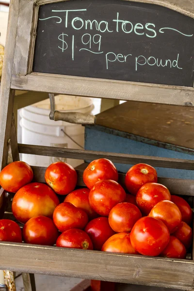 Produtos frescos no local Farmstand — Fotografia de Stock