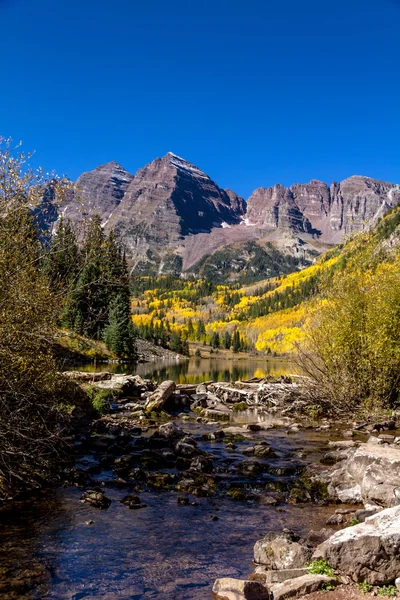 Утро в Maroon Bells Aspen CO — стоковое фото