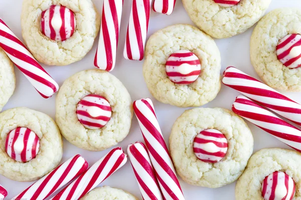 Caseiro Candy Cane Beijo Cookies — Fotografia de Stock