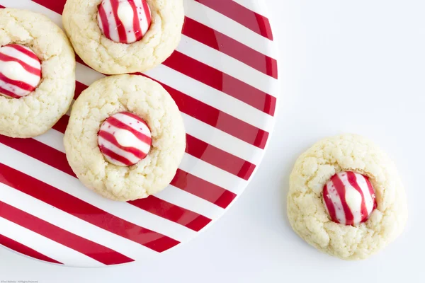 Homemade Candy Cane Kiss Cookies — Stock Photo, Image