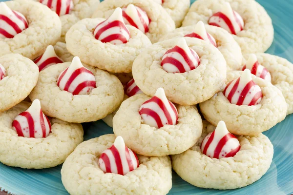 Caseiro Candy Cane Beijo Cookies — Fotografia de Stock