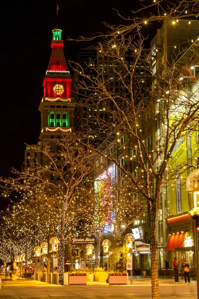 Luzes de férias no 16th Street Mall Denver CO — Fotografia de Stock