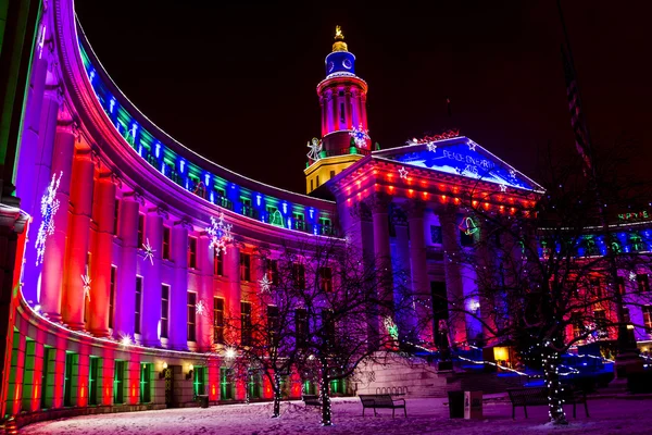 Denver város és a megye épület nyaralás fények — Stock Fotó