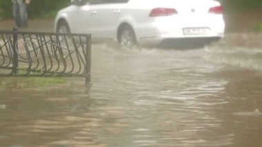City trafic after heavy rain