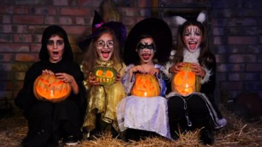 Üç küçük cadı ve bir canavar