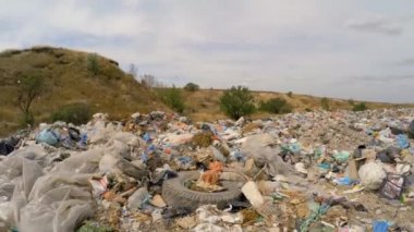 Büyük çöp ve atıklar dökümü dışında şehir